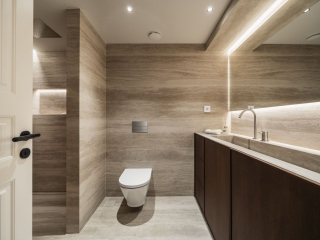 Villa avec 5 Chambres  à Nueva Andalucía