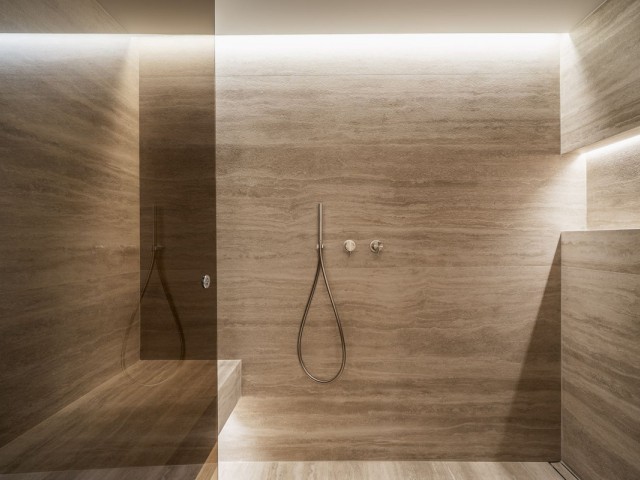 Villa avec 5 Chambres  à Nueva Andalucía