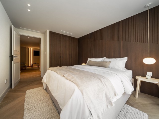 Villa avec 5 Chambres  à Nueva Andalucía