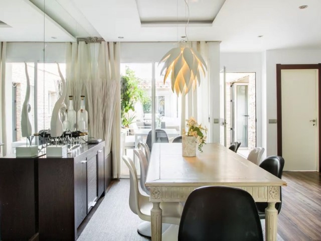 5 Bedrooms Townhouse in Nueva Andalucía