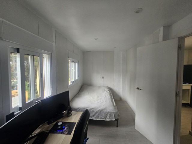 4 Bedrooms Apartment in Calahonda