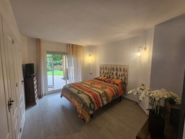 4 Bedrooms Apartment in Calahonda