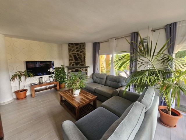 Apartment, Calahonda, R5226442