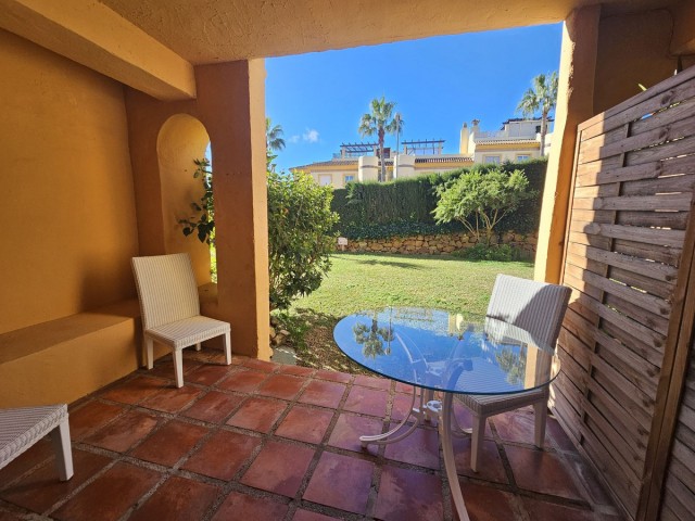 4 Bedrooms Apartment in Calahonda