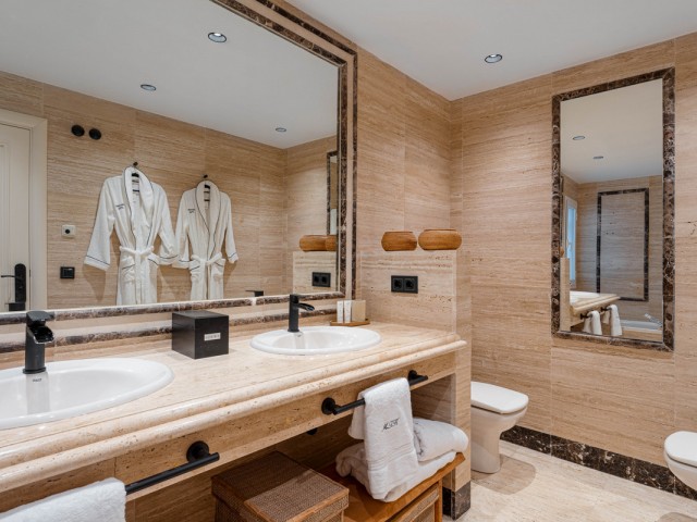 3 Bedrooms Apartment in Sierra Blanca