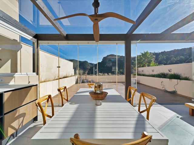 5 Bedrooms Townhouse in Benahavís