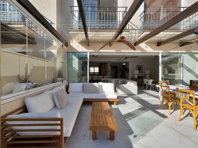 5 Bedrooms Townhouse in Benahavís