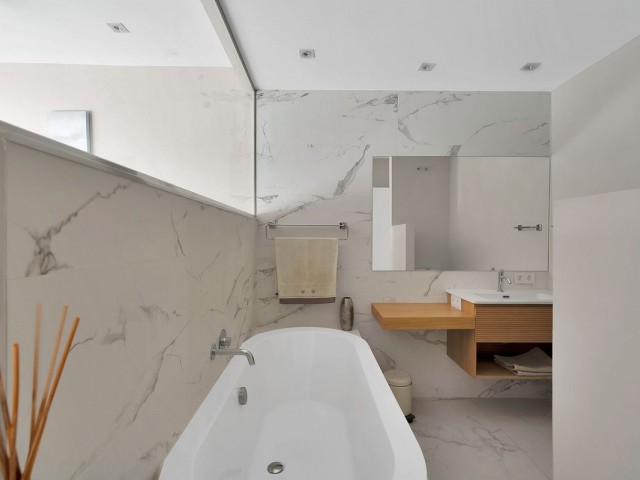 5 Bedrooms Townhouse in Benahavís