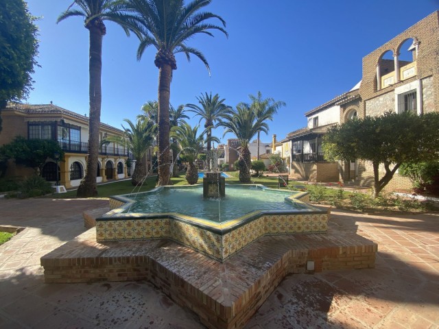 2 Bedrooms Apartment in Fuengirola