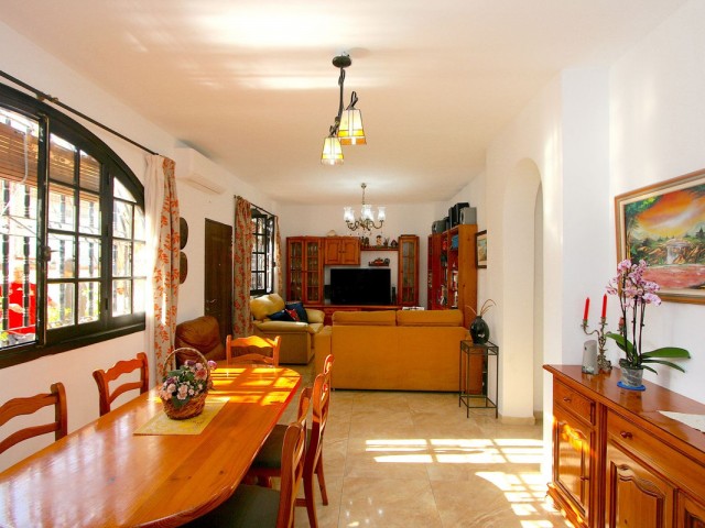 2 Bedrooms Apartment in Fuengirola