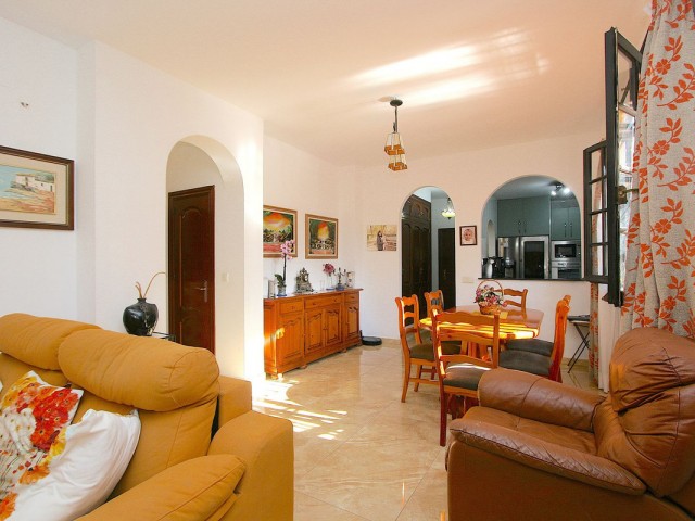 2 Bedrooms Apartment in Fuengirola