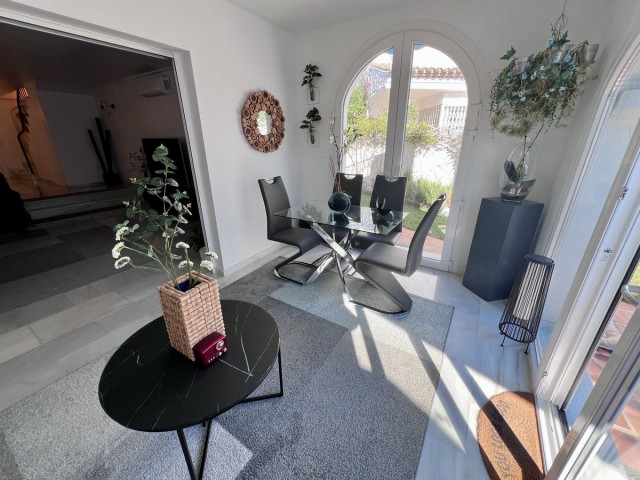 3 Bedrooms Townhouse in El Paraiso