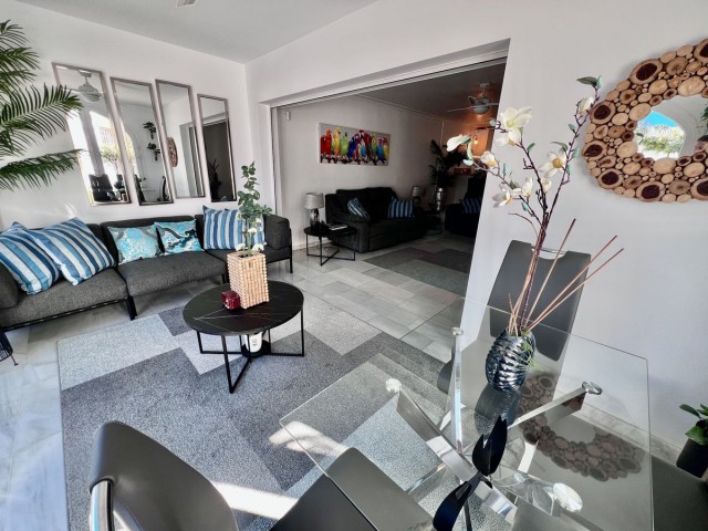 3 Bedrooms Townhouse in El Paraiso