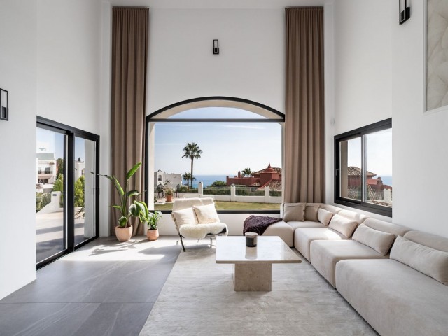 4 Bedrooms Villa in Benalmadena Costa