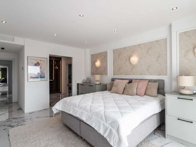 4 Bedrooms Villa in Benalmadena Costa