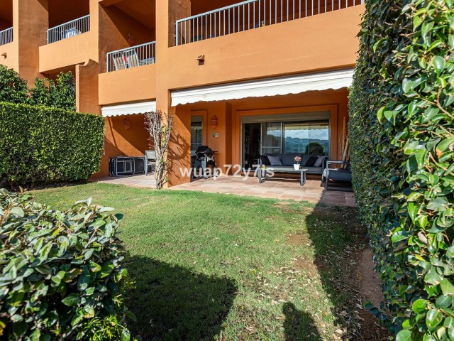 2 Bedrooms Apartment in Estepona