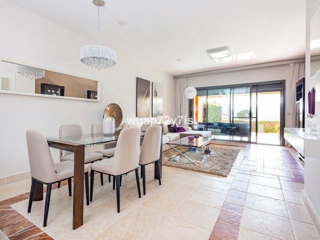 2 Bedrooms Apartment in Estepona