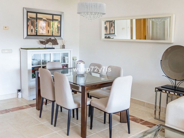 2 Bedrooms Apartment in Estepona