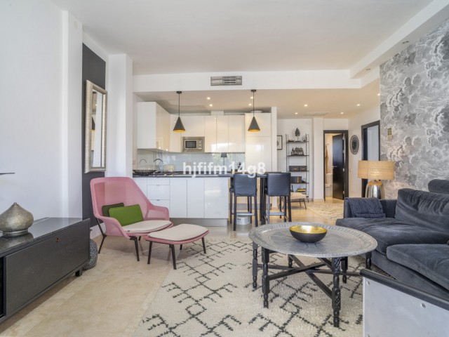 2 Bedrooms Apartment in Puerto Banús