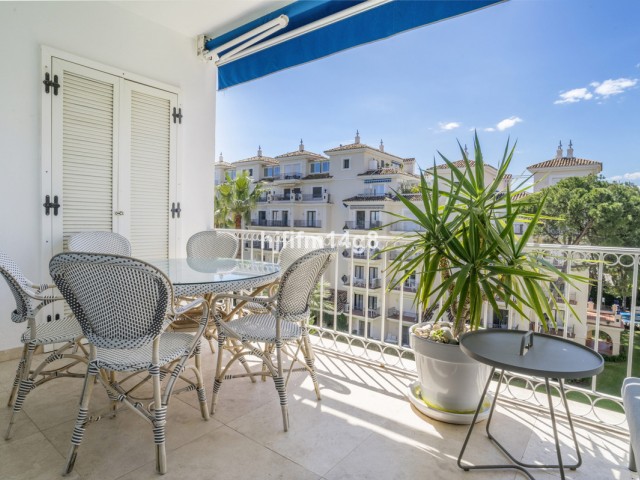 2 Makuuhuoneen Huoneisto Puerto Banús