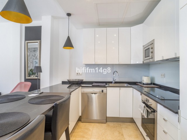 2 Makuuhuoneen Huoneisto Puerto Banús