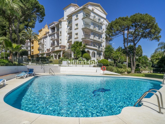 2 Makuuhuoneen Huoneisto Puerto Banús