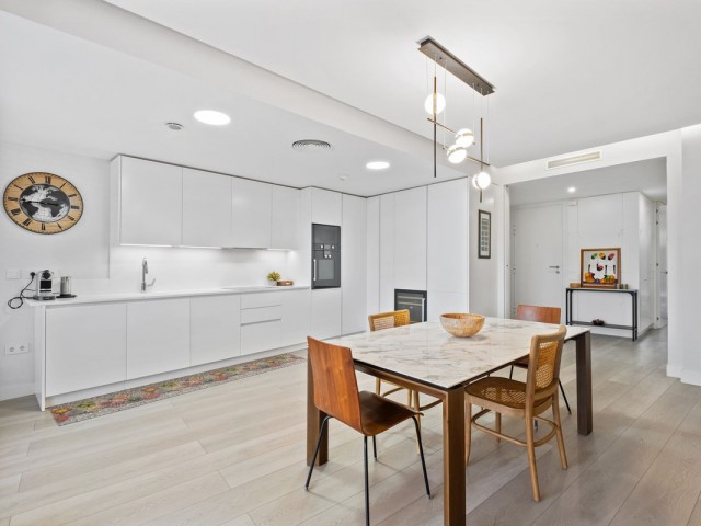 2 Bedrooms Apartment in Estepona