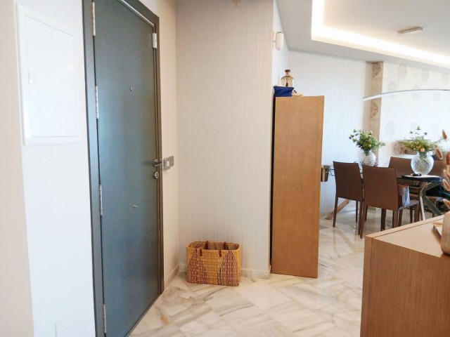 2 Bedrooms Apartment in Calahonda