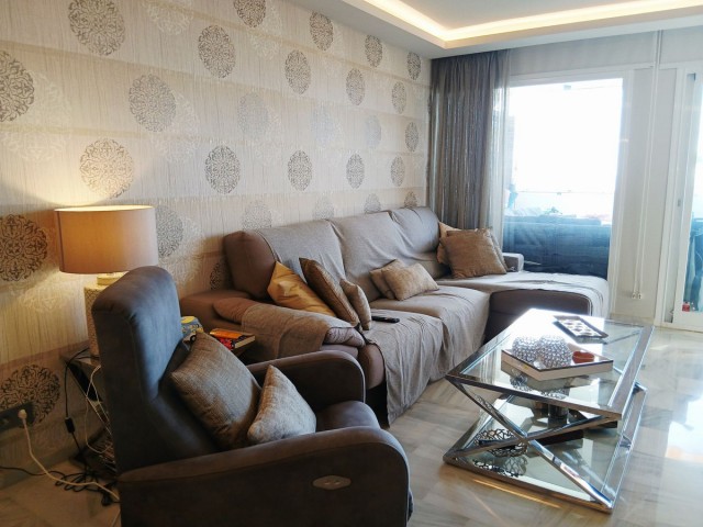 2 Bedrooms Apartment in Calahonda