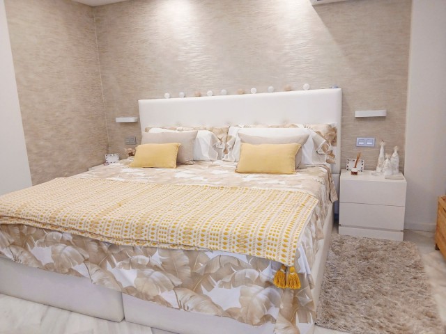 2 Bedrooms Apartment in Calahonda