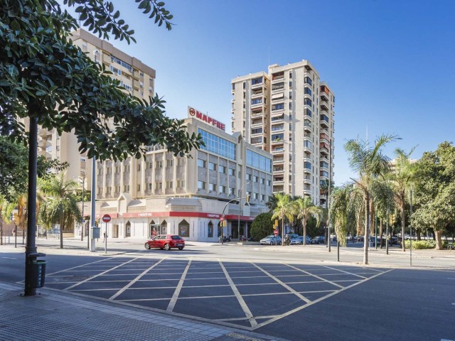 5 Bedrooms Apartment in Málaga