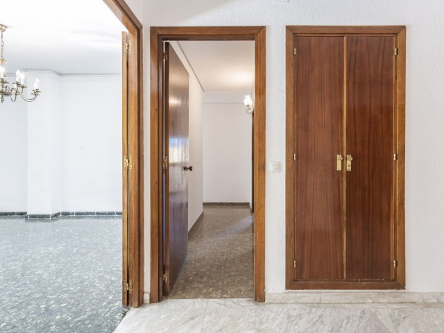 5 Bedrooms Apartment in Málaga