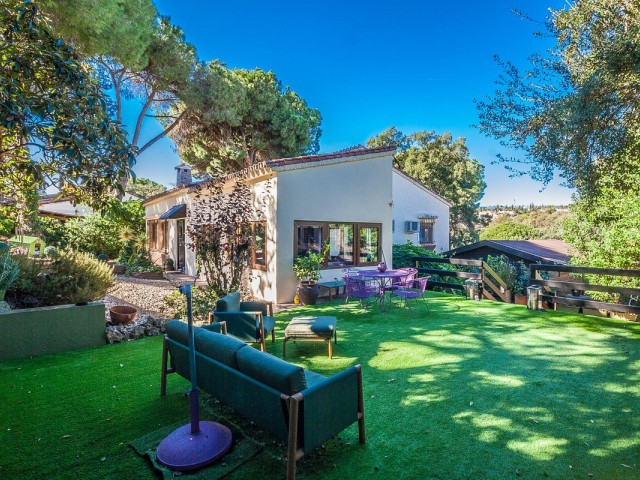 Villa avec 5 Chambres  à Elviria