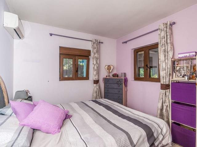 Villa avec 5 Chambres  à Elviria