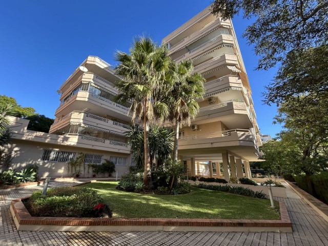 Appartement avec 3 Chambres  à Marbella