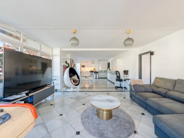 Appartement avec 3 Chambres  à Marbella