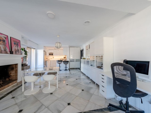 Appartement avec 3 Chambres  à Marbella