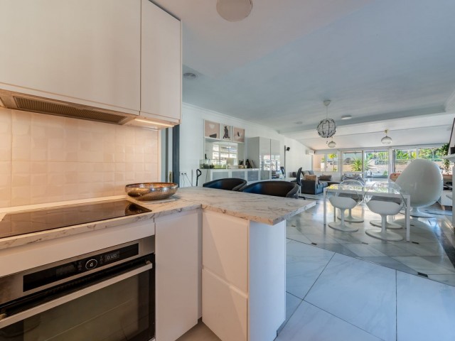 Appartement avec 3 Chambres  à Marbella