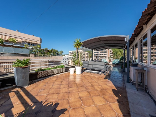 Appartement avec 3 Chambres  à Marbella