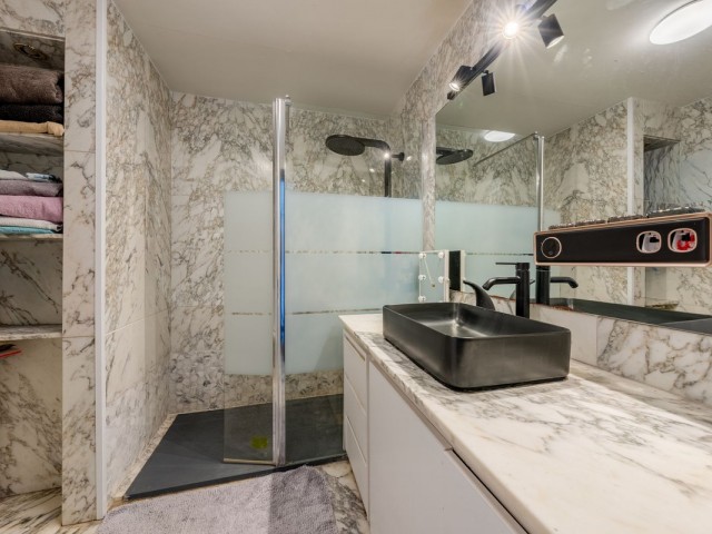 Appartement avec 3 Chambres  à Marbella