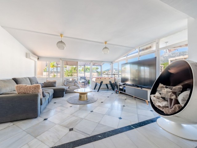 Appartement avec 3 Chambres  à Marbella