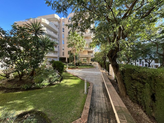 Appartement avec 3 Chambres  à Marbella