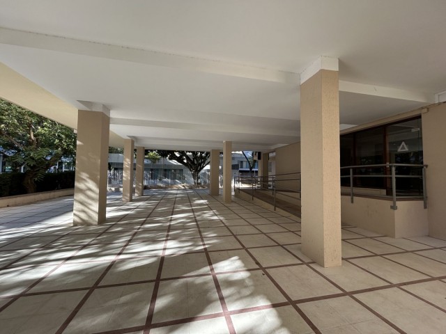 Appartement avec 3 Chambres  à Marbella