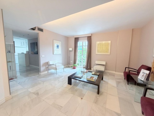 Appartement avec 3 Chambres  à Marbella