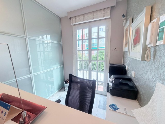 Appartement avec 3 Chambres  à Marbella