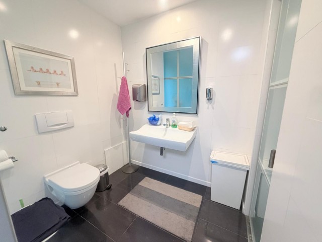 Appartement avec 3 Chambres  à Marbella