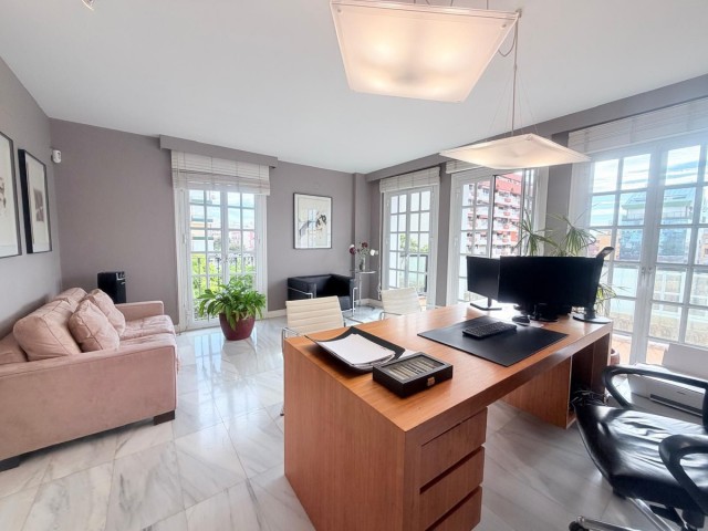 Appartement avec 3 Chambres  à Marbella