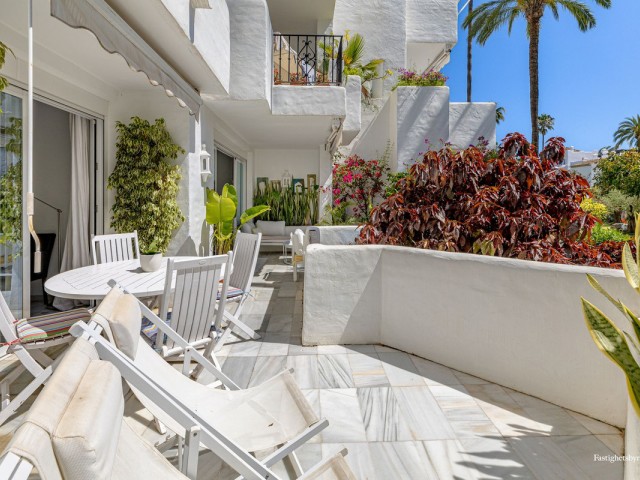 2 Bedrooms Apartment in Estepona