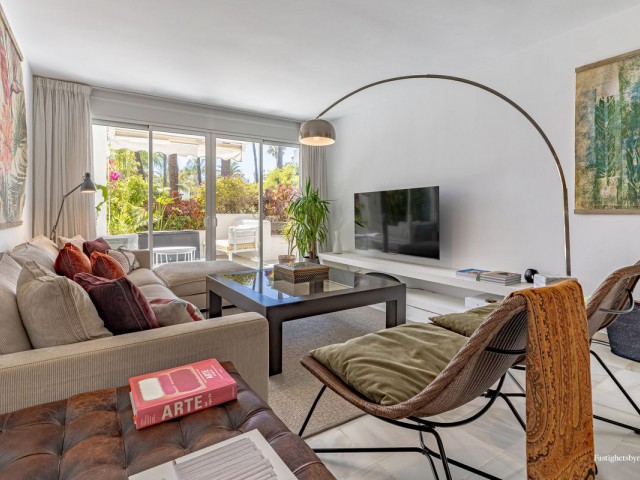 2 Bedrooms Apartment in Estepona