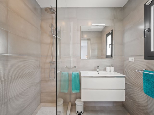 5 Soveroms Villa i Torrenueva